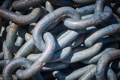 Full frame shot of rusty chain