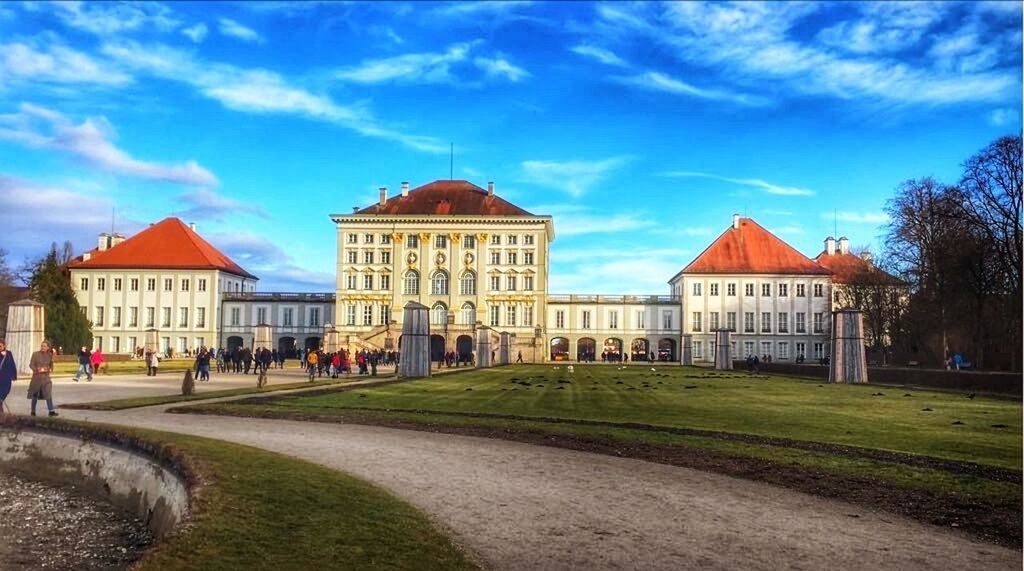 architecture, building exterior, built structure, cloud - sky, sky, history, travel destinations, outdoors, facade, day, blue, no people, city