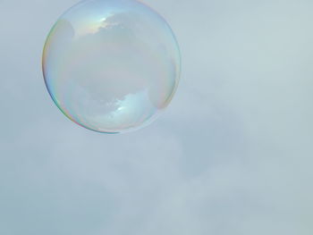 Close-up of bubbles in water