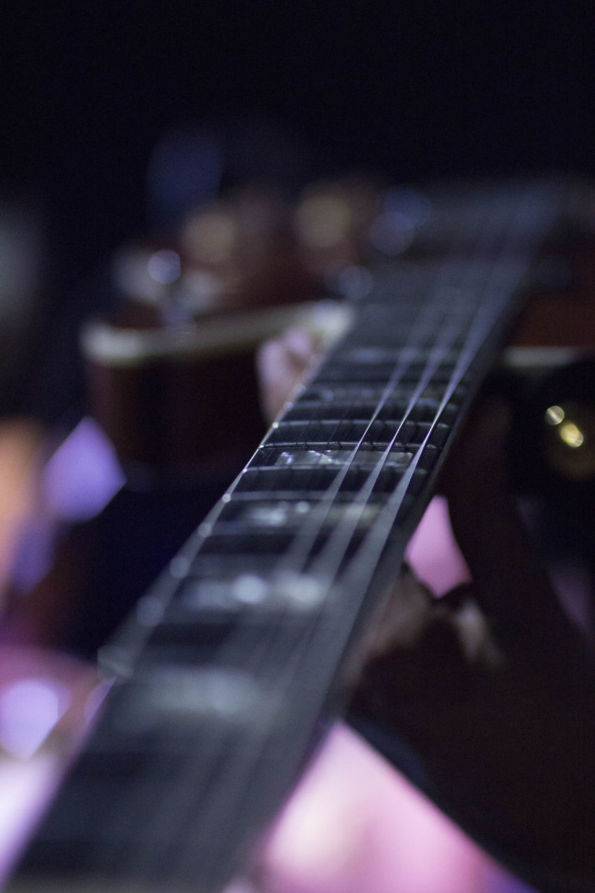 CLOSE-UP OF GUITAR