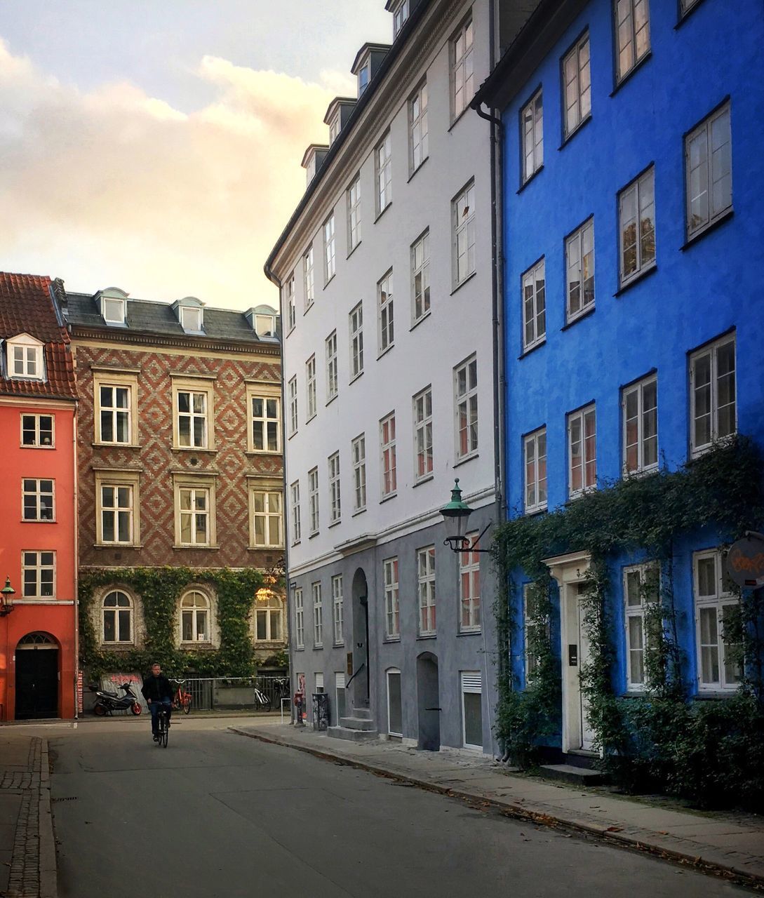 VIEW OF RESIDENTIAL BUILDINGS