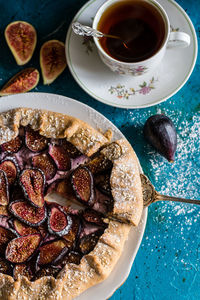 Biscuit with figs. summer dessert