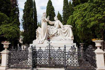 Statue against clear sky