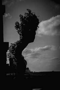 Silhouette tree against sky