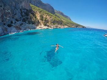 Man swimming in sea