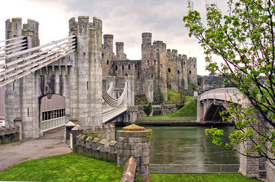 Arch bridge over river