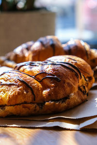 Close-up of bread in plate on table