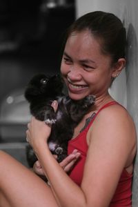 Side view of woman with dogs