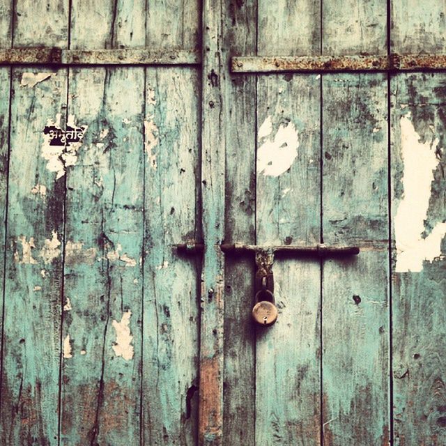 wood - material, wooden, door, full frame, weathered, old, wood, backgrounds, close-up, textured, closed, safety, protection, built structure, plank, rusty, security, metal, run-down, damaged