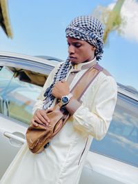 Young man wearing the islamic way