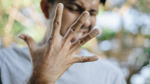 Close-up of man hand