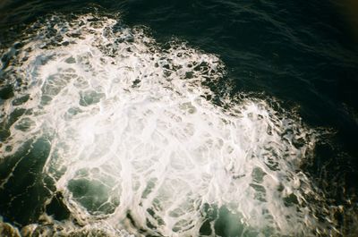 Waves splashing in sea