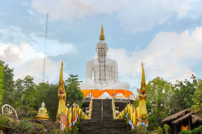 White big buddha, wat khao chong chad in nong wua sor. udon thani province, thailand. 