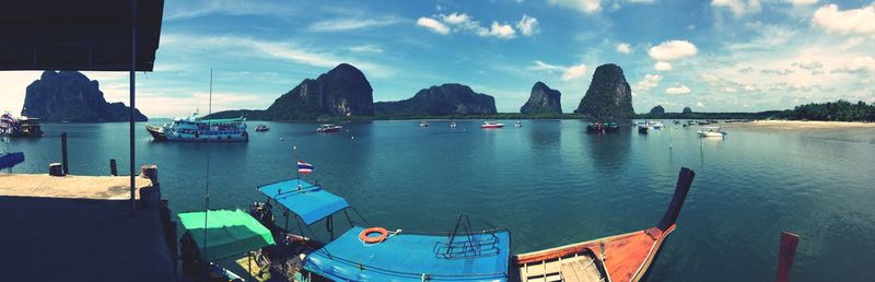 Panoramic view of bay against sky