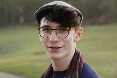 Portrait of young man wearing eyeglasses