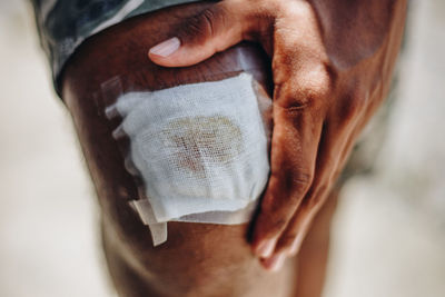 Close-up of man hand