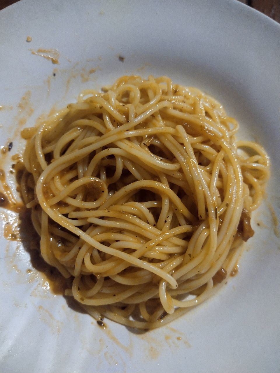 pasta, italian food, food, food and drink, freshness, cuisine, dish, spaghetti, indoors, pici, carbonara, plate, wellbeing, still life, no people, high angle view, healthy eating, spaghetti aglio e olio, directly above, close-up, noodle, serving size, table, produce