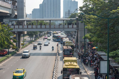 Traffic on road in city