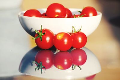 Close-up of tomatoes in bowl