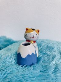 Fuji with maneki-neko