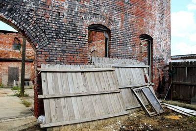 Abandoned building