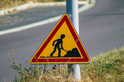 Information sign on road