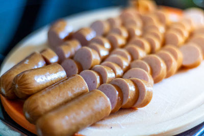 Close-up of bread in plate on table