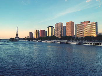 Paris skyline