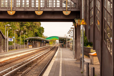 Station view