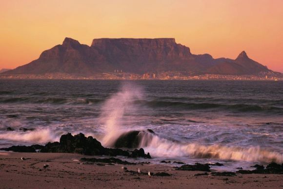 SCENIC VIEW OF BEACH