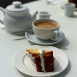 Cake and tea in england