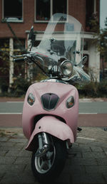 Pink vespa