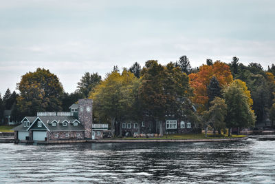 Utumn landscape in the 1000 islands. houses, boats and islands. lake ontario, canada usa