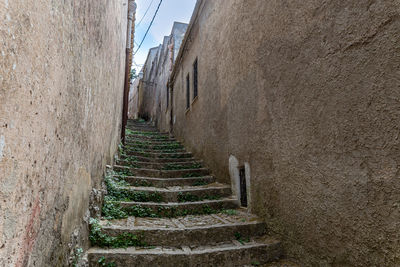 Exploring the corners and alleys of a medieval sicilian village