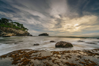 Scenic view of sea against sky