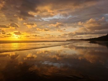 Sunset at parque nacional marino ballena, codta rica