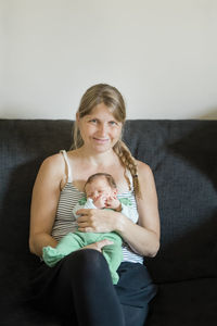 Portrait of a smiling happy woman