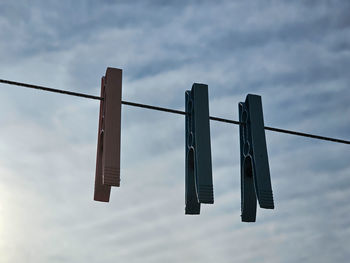 clothesline