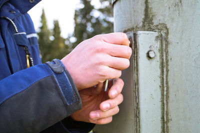 Close-up of man hand