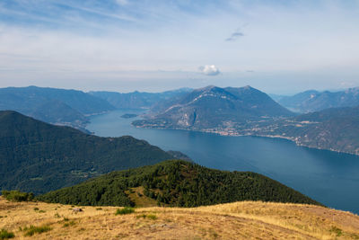 Wonderful view of como lake and the surrounding mountains