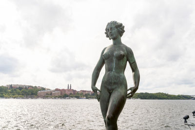 "dansen" statue by carl eldh in the city hall park ("stadshusparken")
