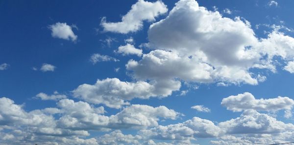Low angle view of cloudy sky