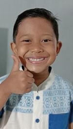 Portrait of smiling boy