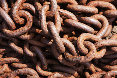 Full frame shot of rusty chain