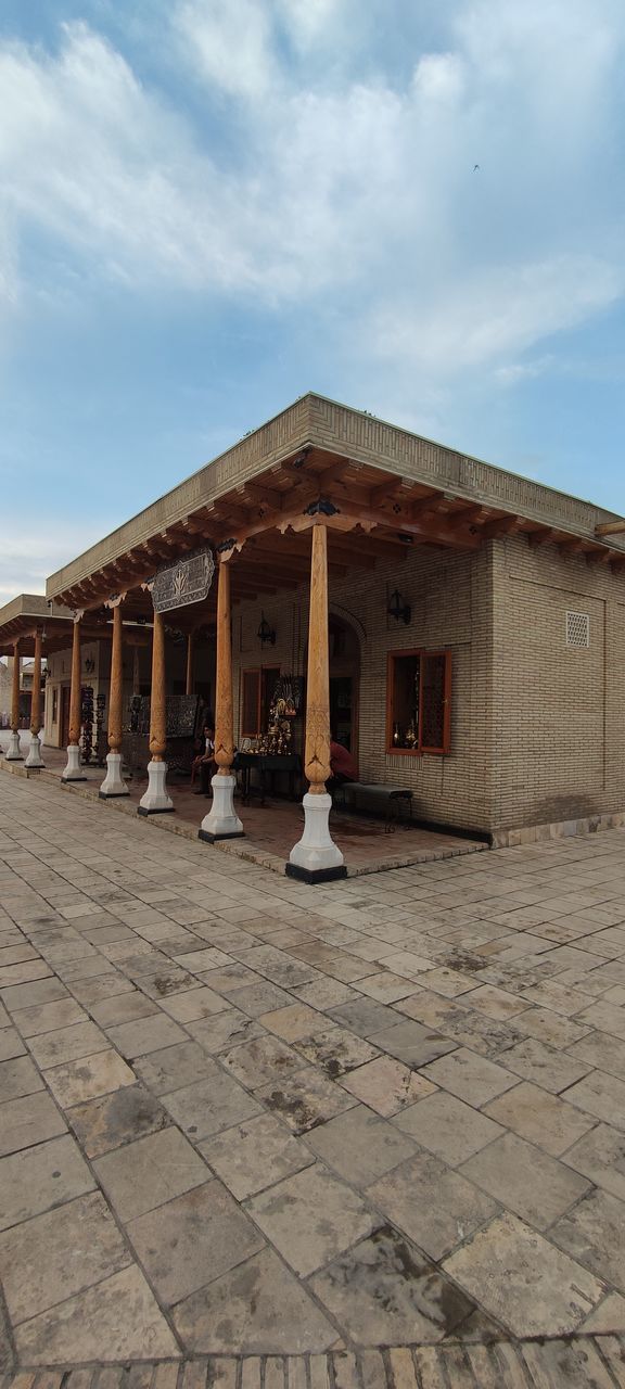 FACADE OF HISTORICAL BUILDING