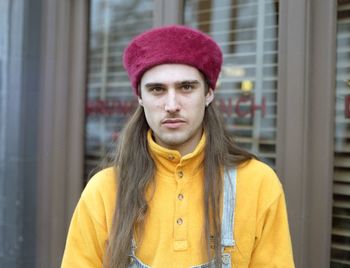 Portrait of mid adult man in hat