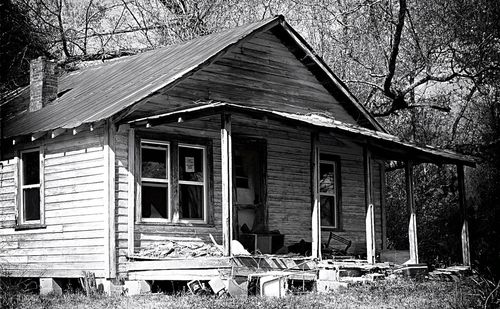 Abandoned house against sky