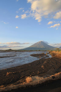 Mountain of god oldoinyo lengai, tanzania