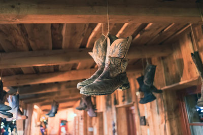 Old shoes, western style 