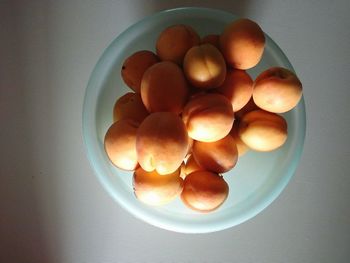 Directly above shot of eggs in bowl on table